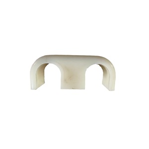 Clip de nailon en forma de C para cables de 18 mm y 20 mm, soporte aislado para fijación de cableado en ingeniería ferroviaria - Product Image 4
