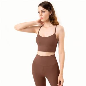 Sujetador deportivo de yoga para mujer al por mayor, con espalda en Y, tirantes finos, cuello en U, top corto acolchado, ropa deportiva suave y transpirable, OEM ODM - Product Image 5