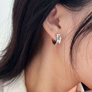 Pendientes Huggie de Plata de Ley 925 con Diseño de Flor de Tulipán, para Uso Diario, Engaste de Bisel, Naranja Es846 - Product Image 3