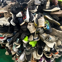 Chaussures d'occasion pour hommes en gros, lots de bottes vintage, baskets usagées, approvisionnement direct usine