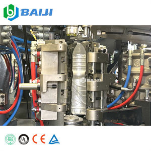 Machine <span class=keywords><strong>automatique</strong></span> de soufflage, de remplissage et de bouchage de bouteilles de boissons gazeuses CombiBlock pour boissons gazeuses - Product Image 3