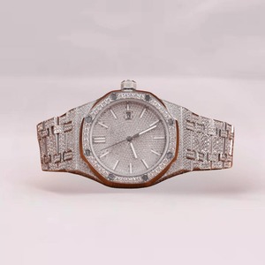 Reloj de hombre de acero inoxidable de lujo de excelente calidad con diseño de diamantes de moissanita para reuniones de negocios y fiestas, en venta. - Product Image 1