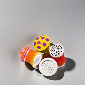 Nuevo Molinillo de Hierbas Creativo con Forma de Hongo y Degradado de Color, de Zinc, 63 mm, 4 Piezas, Molinillo Manual de Hierbas, Accesorios para Fumar - Product Image 3