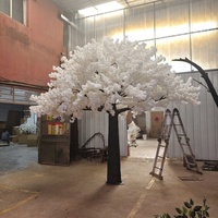 Kommerzieller 2,4 m hoher rosa-weißer Kirschblütenbaum - Umweltfreundlicher Seidenbaum mit LED-Lichtern, Schmetterlingen und Vögeln für Einkaufszentren und Hoteldekoration
