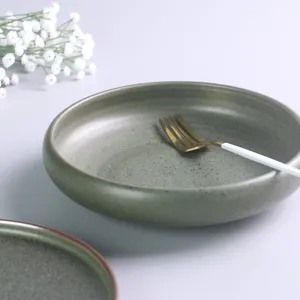 Piatto da pranzo rotondo infrangibile piatto da pasta in ceramica per zuppa profonda disco verde in ceramica stoviglie per hotel all'ingrosso