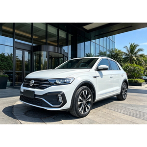 Robusto Turbo <span class=keywords><strong>VW</strong></span> <span class=keywords><strong>T</strong></span>-<span class=keywords><strong>ROC</strong></span> Usato con Libretto di Servizio Completo, Interni Ordinati, Basso Chilometraggio per Spostamenti Quotidiani e Gite nel Weekend - Product Image 1