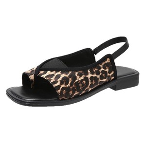 Sandalias de punta cuadrada para mujer, novedad de verano 2026, talla grande, comercio exterior, estampado de leopardo, estilo romano europeo y americano - Product Image 5