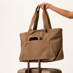 Sac fourre-tout vintage personnalisé pour femme, grand format, en polyester durable, avec logo imprimé sur mesure, idéal pour le shopping et les voyages, pour un usage quotidien - Product Image 6