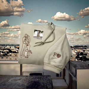 Sudadera con Capucha Bordada Personalizada para Parejas, Regalo de Aniversario, Complemento para Bodas, de 1 a 50 Años, con Insignia Tejida en la Parte Delantera - Product Image 3