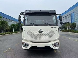 Camion de nettoyage haute pression Sinotruk HOWO 16000L Combo Jet et Aspiration, Nettoyage Simultané, Double Système, Alimentation Diesel - Product Image 3