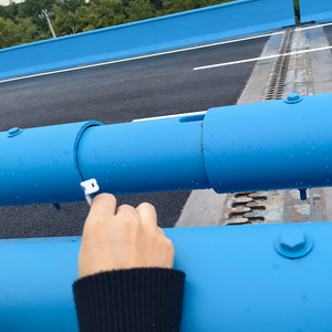 Le fabricant produit des garde-corps anti-collision pour ponts routiers, des garde-corps de <span class=keywords><strong>viaduc</strong></span> et des mains courantes - Product Image 2