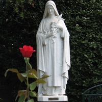 Statue religieuse catholique sculptée à la main en marbre blanc, Sainte Thérèse de Lisieux