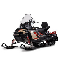 Odes AlpineCross 1000 Pro Moto de neige 1000 cm³ Moteur 4 temps 1000 cm³ 4 cylindres Puissance 1000W Matériaux en acier Capacité de montée 30°