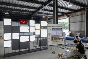 Design personalizzato <span class=keywords><strong>occhiali</strong></span> da <span class=keywords><strong>sole</strong></span> ottici negozio Display mobili decorazione d'interni <span class=keywords><strong>rayban</strong></span> <span class=keywords><strong>occhiali</strong></span> da <span class=keywords><strong>sole</strong></span> in legno Display vetrina - Product Image 3