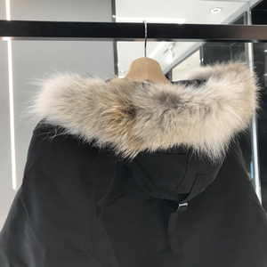 جاكيت جلد أسود بتصميم منحوت على الطراز الأمريكي القديم، مع غطاء للرأس وياقة من الفرو، سميك ودافئ للرجال في فصل الشتاء - Product Image 4