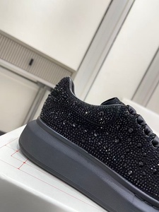 High-quality men's shoes with luxurious design, featuring <b>rhinestones</b>, stylish high-<b>top</b> and thick-soled sports shoes - Product Image 3