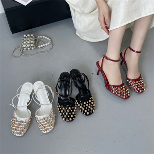 Nuevas Sandalias de Primavera 2025 con Punta Cuadrada y Remaches Metálicos, Zapatos Slingback de Tacón Alto Rojo Estilo Stiletto Francés - Product Image 2