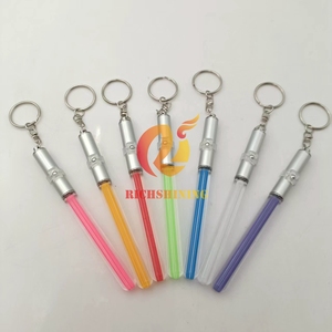RICHSHINING Vente en gros de porte-clés LED avec gravure au laser, logo, 3 modes de clignotement, porte-clés coloré, mini sabre laser pour le camping en plein air - Product Image 5