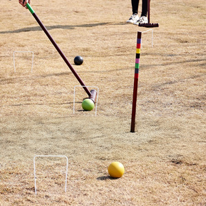 Ensemble de jeu pour pelouse et jardin Ensemble de croquettes pour 8 joueurs avec 35 pouces de luxe Taille réglementaire Maillets en bois de caoutchouc Ensemble de <span class=keywords><strong>croquet</strong></span> pour adultes - Product Image 5