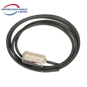 Modicon Quantum con Conjunto de Cables BMXFTW301S - Product Image 1