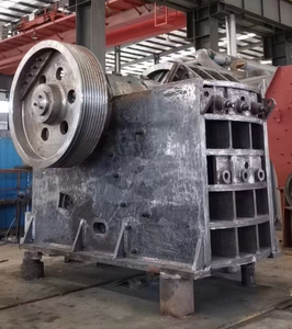 Concasseur à mâchoires mobile haute performance pour le concassage du calcaire, du granit et <span class=keywords><strong>des</strong></span> <span class=keywords><strong>roches</strong></span> de montagne dans l'industrie de la construction - Product Image 3