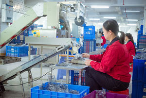 Sản Phẩm Mới Vỏ Ejecting Đồ Chơi Súng Mềm Đạn Của Nhãn Hiệu Tải lại Kim Loại Shotgun Đồ Chơi Cho Cậu Bé Hot Bán Đồ Chơi Súng Súng - Product Image 4