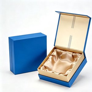 Elegante Caja de Regalo Rígida para Perfumes, Ecológica y Reciclable, con Papel Recubierto con Impresión en Dorado para Cosméticos - Product Image 1