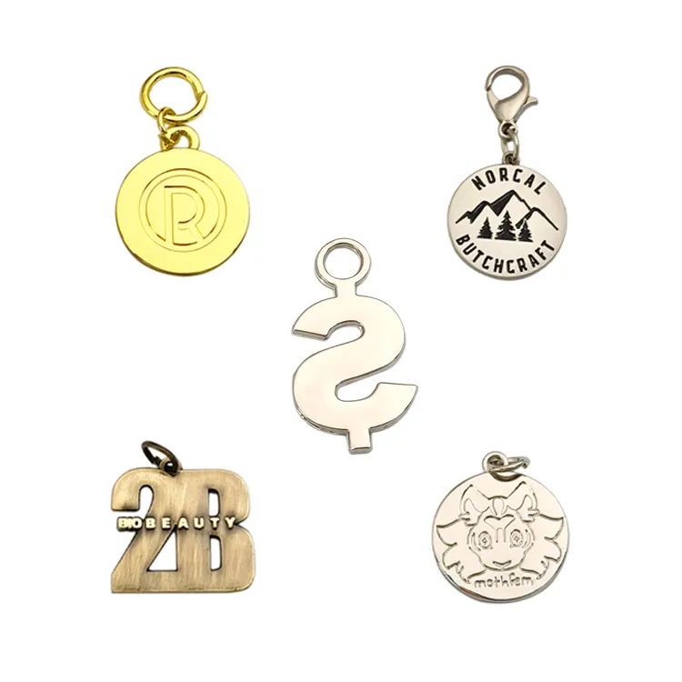 Toptan kazınmış marka özel logo metal charm takı etiketleri etiket kolye bilezik için giyim