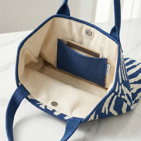 Boutique Zebra-Strick-Tragetasche mit Innenfutter und Magnetverschluss Premium Gestrickte Handtasche mit Innentasche und Individuellem Logo