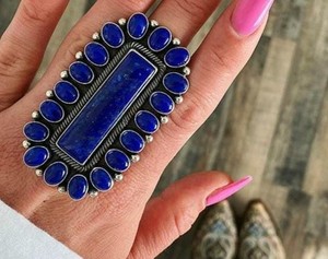 แหวนพลอยลาพิสลาซูลีเงินธรรมชาติ 925 แหวนแฟนซีเงินแท้สําหรับผู้หญิงโดยผู้ผลิตในราคาขายส่ง - Product Image 1