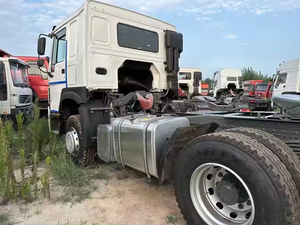 Camion tracteur SINOTRUK HOWO vente à bas prix 6X4 10 roues 380Hp 400Hp tête de tracteur remorque de camion à vendre au Congo - Product Image 6