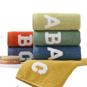 Serviette de toilette en coton 100% avec lettres <span class=keywords><strong>ABC</strong></span> brodées, douce et moelleuse, en tissu éponge, pour la maison, la salle de bain, usage quotidien - Product Image 1