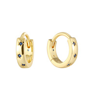 Boucles d'oreilles mini créoles tendance motif étoile, plaqué or, laiton, zircon argenté, motif géométrique, unisexe, logo personnalisé - Grande Vente