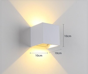 โคมไฟติดผนัง LED ทรงลูกบาศก์12W AC85-265V ปรับ IP65ได้กันน้ำใช้พลังงานแสงอาทิตย์พร้อมตัวเครื่องพีซี - Product Image 2