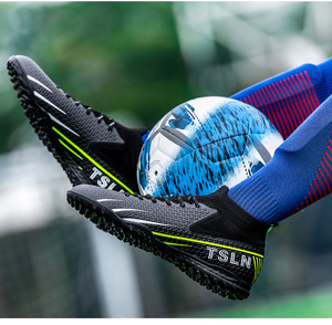 Nouvelles chaussures <span class=keywords><strong>de</strong></span> football, chaussures <span class=keywords><strong>de</strong></span> sport, chaussures hautes, crampons AG, antidérapantes, confortables, grande taille, chaussures <span class=keywords><strong>de</strong></span> football à longs crampons pour terrain en herbe - Product Image 6