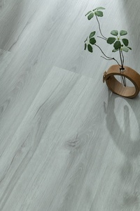 Planches de revêtement de sol en vinyle SPC de luxe - Imperméables, résistantes à l'usure, adaptées aux salons et aux cuisines - Product Image 5