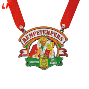 Design lucky festival souvenir carnival horse alloy medals and trophies - Product Image 5