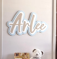 Panneau de nom personnalisé en acrylique 3D superposé, ornement en forme de cœur, plaque de nom de bébé personnalisée, cadeau de naissance, décoration murale