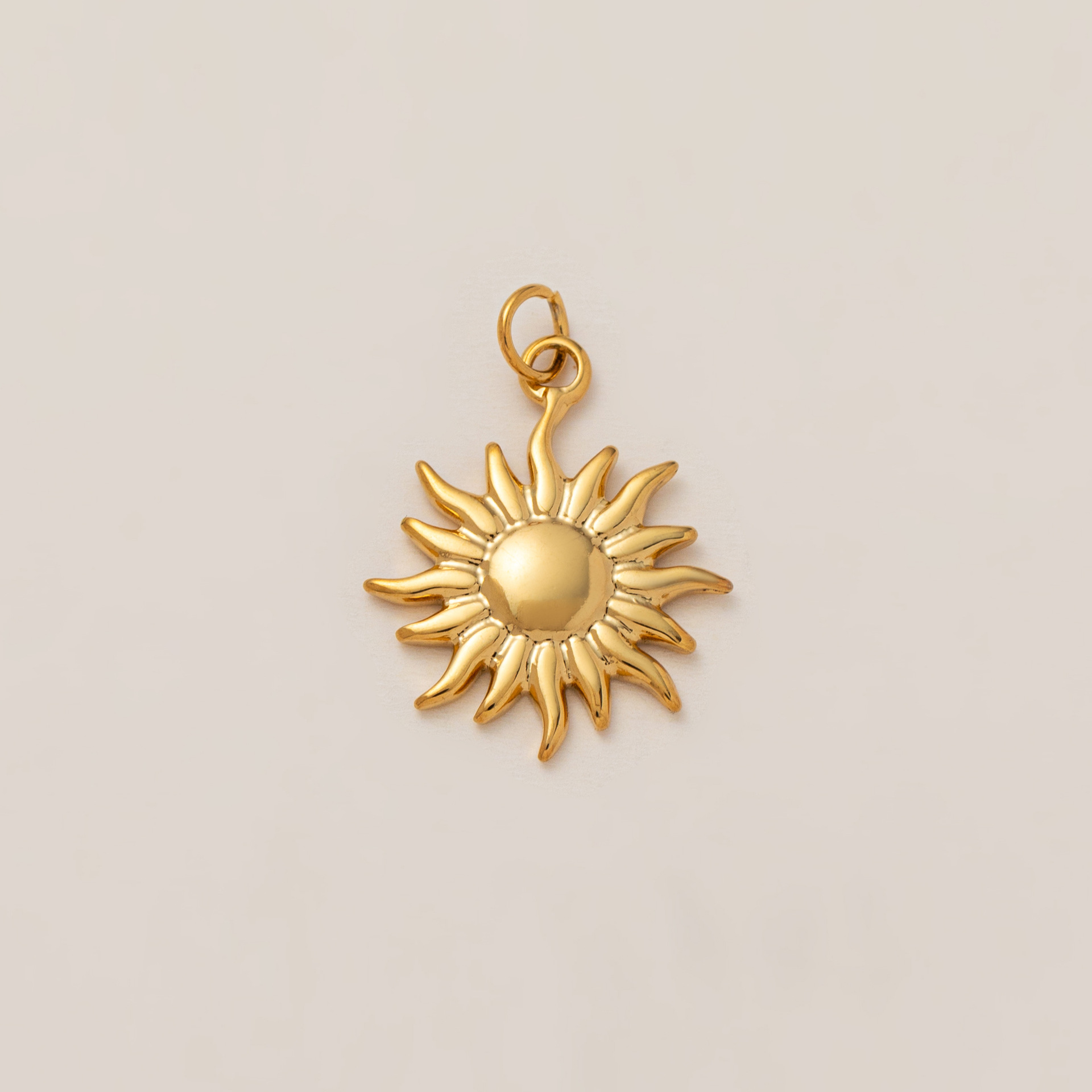 3 sun pendant 18mm