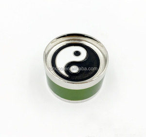 Molinillo de Hierbas y Especias de Aleación de Zinc de 51 mm, Triturador de Metal de 3 Piezas, Molinillo Manual para <span class=keywords><strong>Tabaco</strong></span> y Especias - Product Image 6