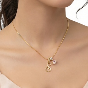 Collier Mai <span class=keywords><strong>Ami</strong></span> Saint-Valentin 26 lettres, inspiré de la dopamine, pour jeunes femmes sportives, avec chaîne en bambou et zircone cubique en cuivre - Product Image 1