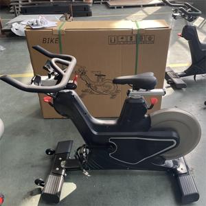 เครื่องปั่นจักรยานแม่เหล็กอุปกรณ์เพาะกายในร่มเครื่องออกกำลังกายแบบคาร์ดิโอในยิม - Product Image 2