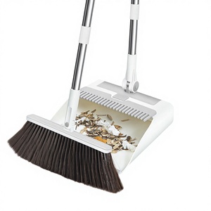 Ensemble de nettoyage ménager 3 en 1 neuf en gros, balai intégré, pelle à poussière avec rouleau à peluches, outils de nettoyage pour la chambre à coucher - Product Image 1