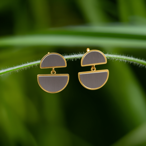 Boucles d'oreilles pendantes unisexes tendance géométriques en acier inoxydable 316L avec placage or PVD, durables et résistantes - Product Image 3