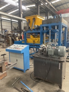 Máquina para Fabricar Bloques de Hormigón para Contratistas de Infraestructuras y Desarrolladores de <span class=keywords><strong>Propiedades</strong></span> - Product Image 2