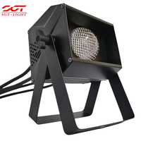 Projecteur LED portable bicolore 60W avec lentille 60 degrés, câbles de signal DMX multicanal et pince pour installation en location
