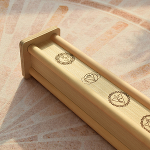 Palo de lluvia de madera con 7 símbolos de chakra, tubo de sonido de meditación, instrumento generador de ruido blanco para yoga, spa y hogar. - Product Image 3