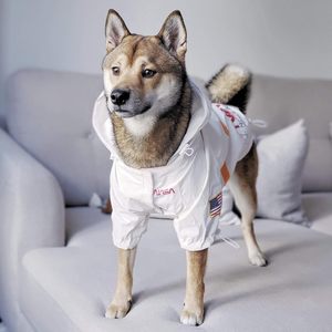 Qiqu Proveedor Personalizado, Nuevas Chaquetas Impermeables Reflectantes de la <span class=keywords><strong>NASA</strong></span>, Disfraz Impermeable para Perros, Ropa de Calle Elegante para Cachorros - Product Image 2