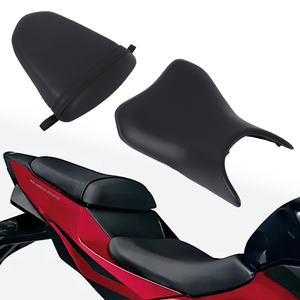Cuscino posteriore anteriore per passeggero in pelle di moto durevole sedile del passeggero del conducente adatto per SUZUKI GSX250R 2017-2024 23 - Product Image 1