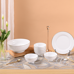 Bol à riz en porcelaine de qualité supérieure Long Phuong avec bord doré-Élégamment conçu pour rehausser votre expérience culinaire. - Product Image 5